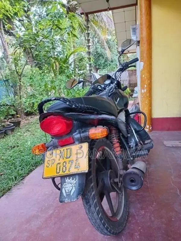 Bajaj Platina 125 2012
