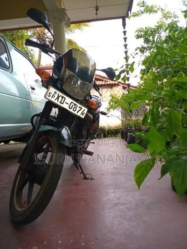 Bajaj Platina 125 2012