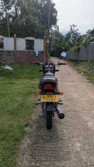 Bajaj CT100 2011