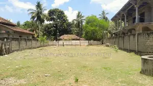 HHL0324 - Land for Sale in Vantharumoolai