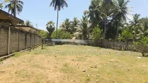 HHL0324 - Land for Sale in Vantharumoolai