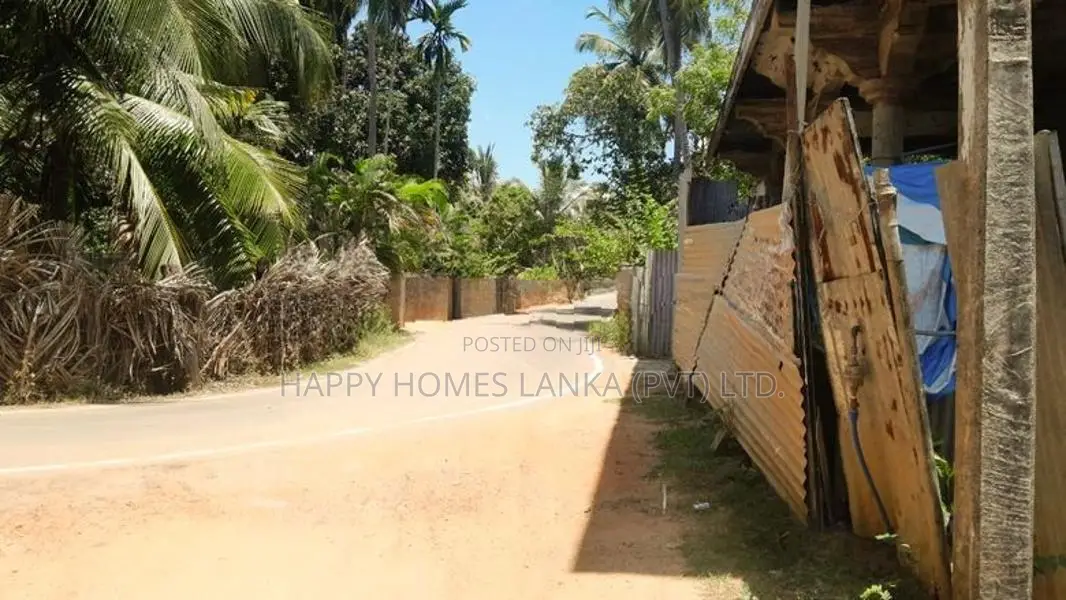HHL0324 - Land for Sale in Vantharumoolai