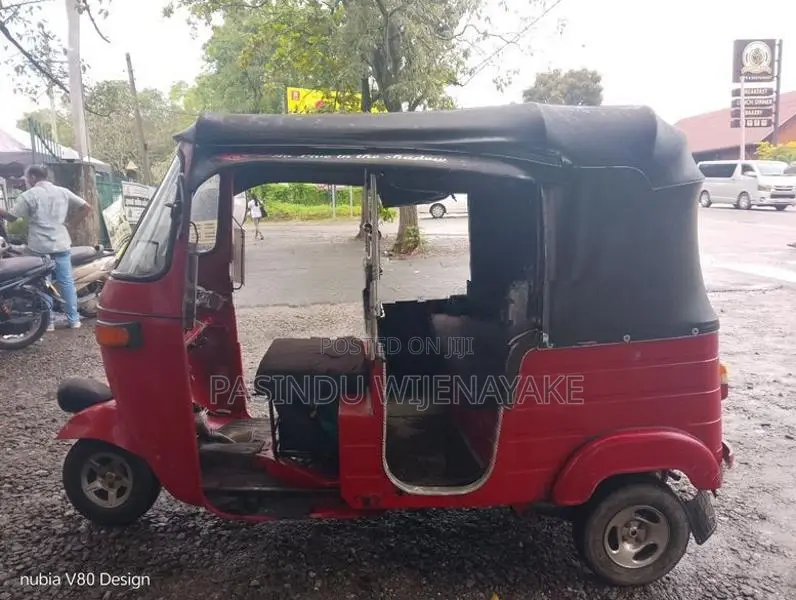 Bajaj RE 2008