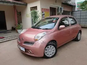 Nissan March 2010