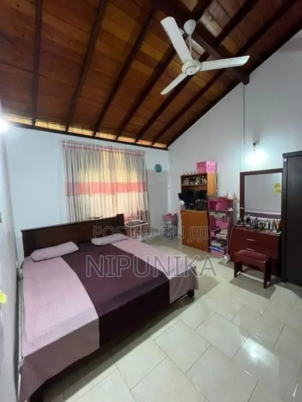 2 Story House for Sale in Kadawatha Mahara Junction