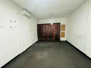 ( YC-1188) Highly Valuable Commercial Building Rent in Nugegoda
