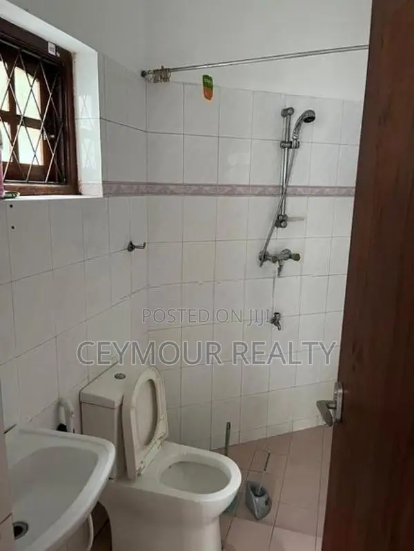 4 Bedroom House for Sale – Nugegoda / Embuldeniya