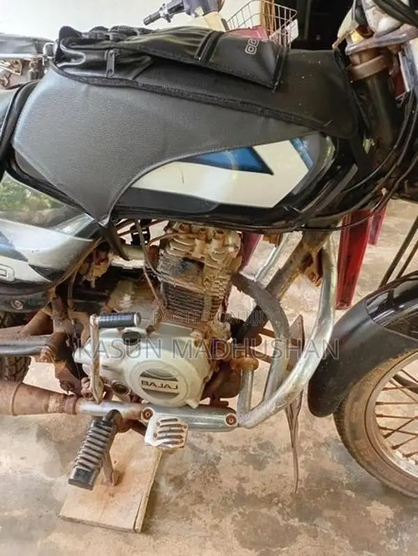Bajaj CT100 2010