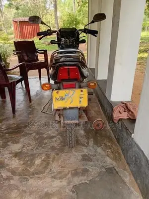Bajaj CT100 2010