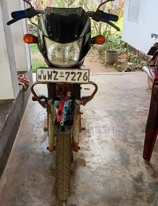 Bajaj CT100 2010