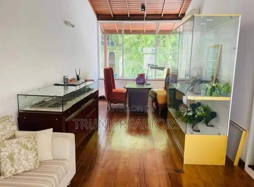 Colombo 03 03BR House For Rent (NK11900)