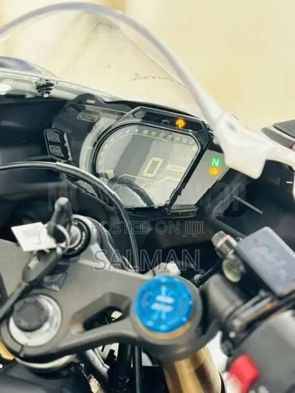 Honda CBR 250RR GULLARM Reborn 2025