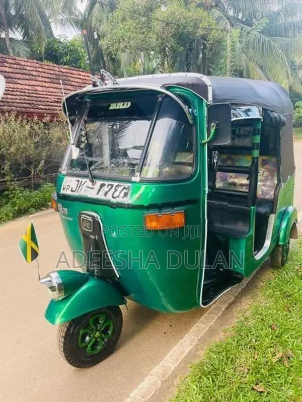 Bajaj RE 2005