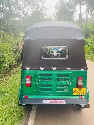 Bajaj RE 2005