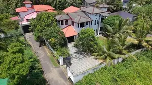 කලගෙඩිහේනෙන් අංගසම්පූර්ණ මන්දිරයක් විකිණීමට
