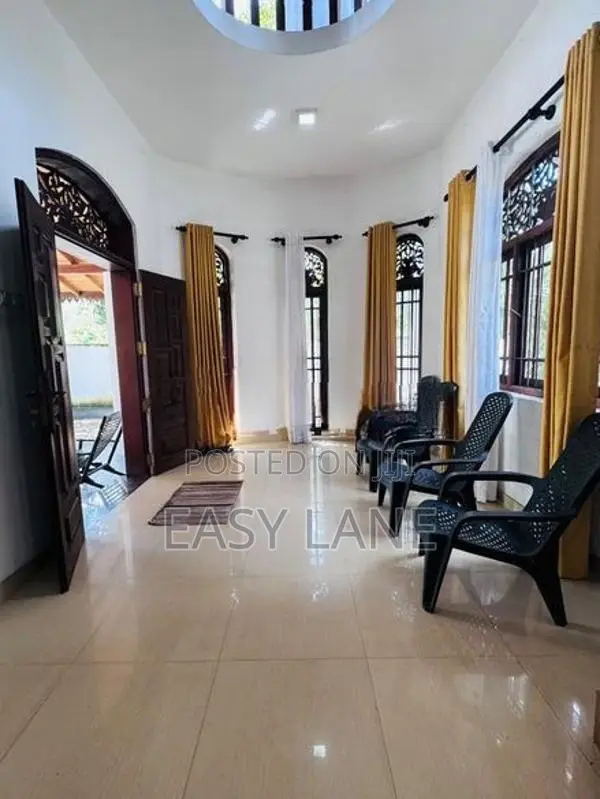 කලගෙඩිහේනෙන් අංගසම්පූර්ණ මන්දිරයක් විකිණීමට