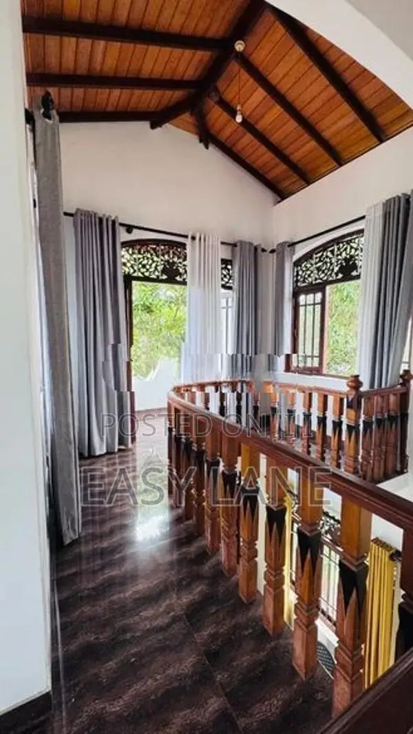කලගෙඩිහේනෙන් අංගසම්පූර්ණ මන්දිරයක් විකිණීමට
