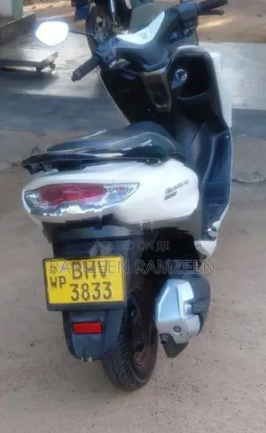 Suzuki Burgman 125 2019