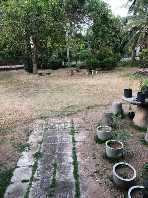 Ja-Ela 44 Perches of Commercial Land for Sale