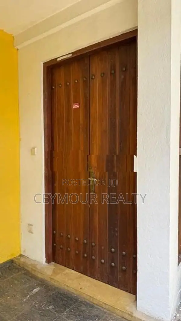 2 Story House For Sale In Colombo 05, Kirulapone
