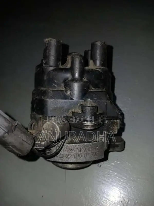 Used Nissan GA15DE distributor for sale. Part no. 22100-0M302. Sold wi