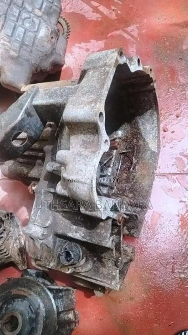 Nissan Wingroad CD20 diesel  Gear box and engine parts for Car