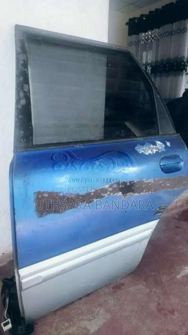 Nissan Wingroad y10 door for Car