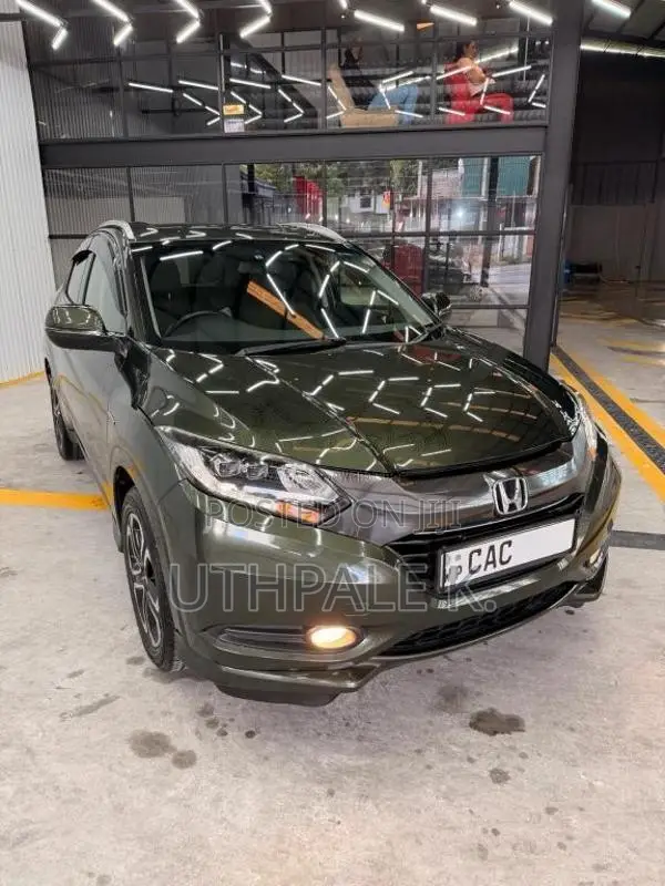 Honda Vezel 2014 SUV (Used)