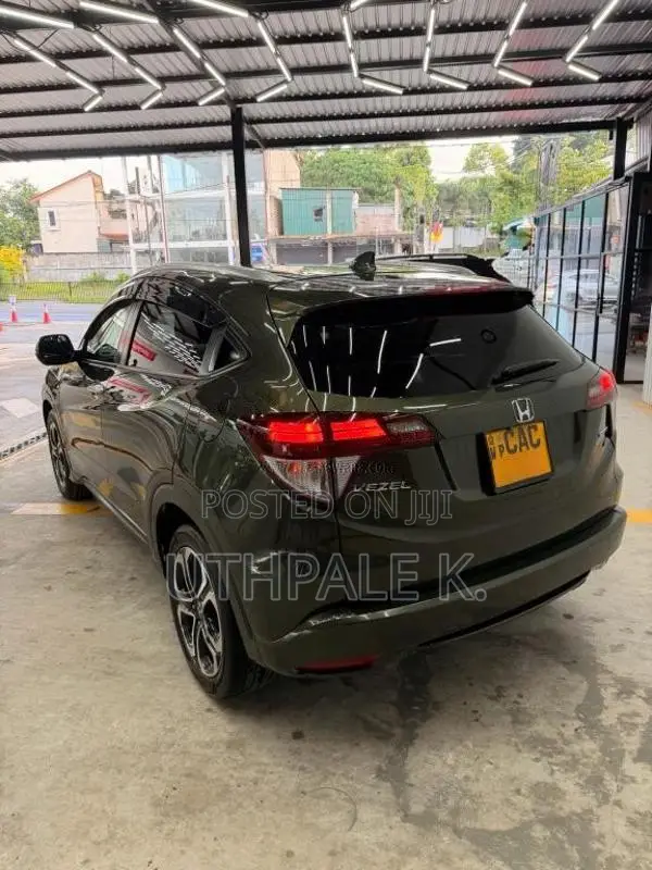 Honda Vezel 2014 SUV (Used)
