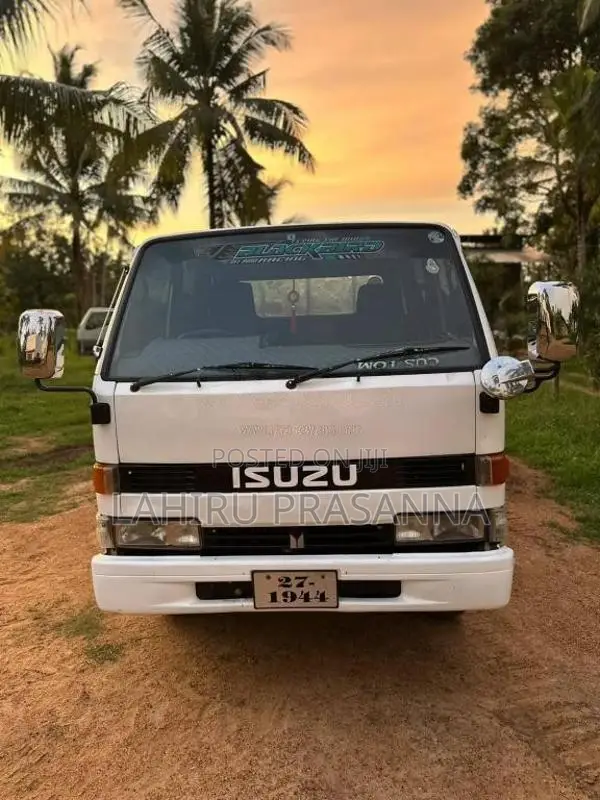 Isuzu CrewCab 1980 Crew Cab (Used)