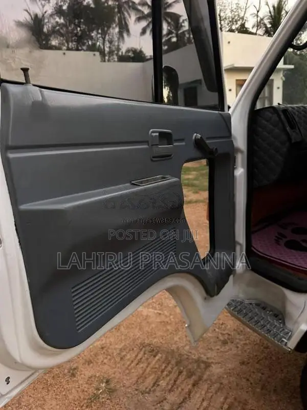 Isuzu CrewCab 1980 Crew Cab (Used)