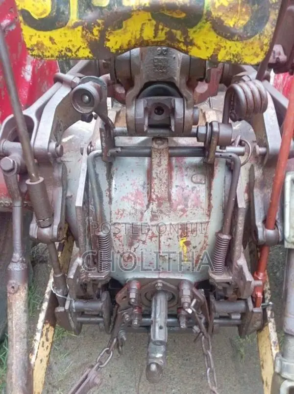 Massey-Ferguson 135 DL 1980 Tractor (Used)