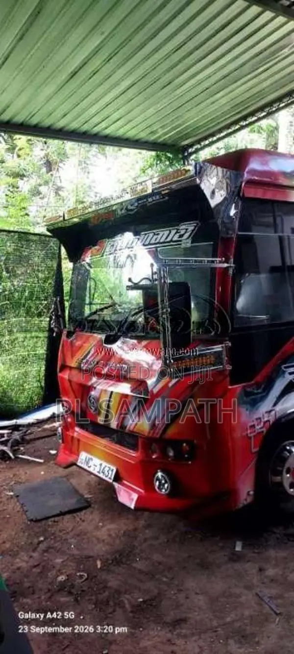 Ashok-Leyland Mithra 2014 Bus (Used)