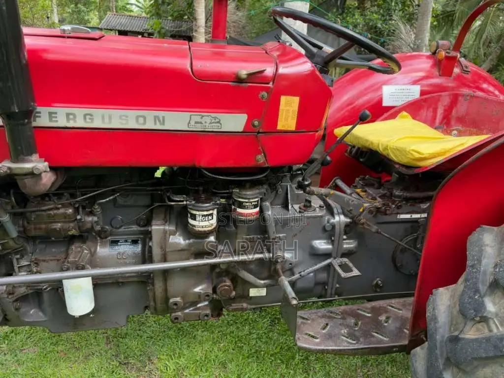 Massey-Ferguson 135 DL 1995 Tractor (Used)
