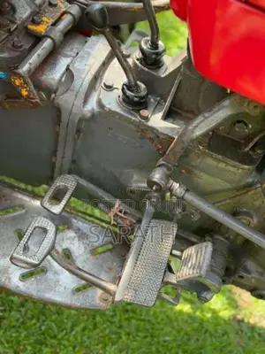 Massey-Ferguson 135 DL 1995 Tractor (Used)