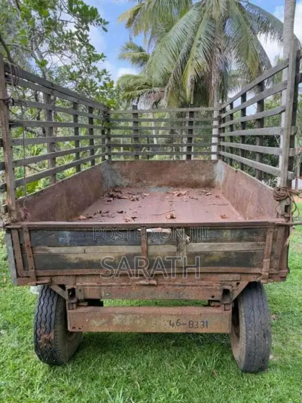 Massey-Ferguson 135 DL 1995 Tractor (Used)