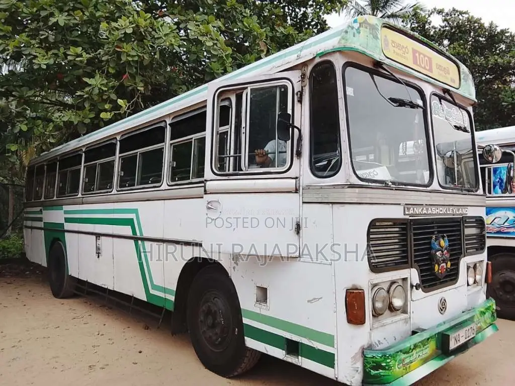 Ashok-Leyland Viking 2005 Bus (Used)