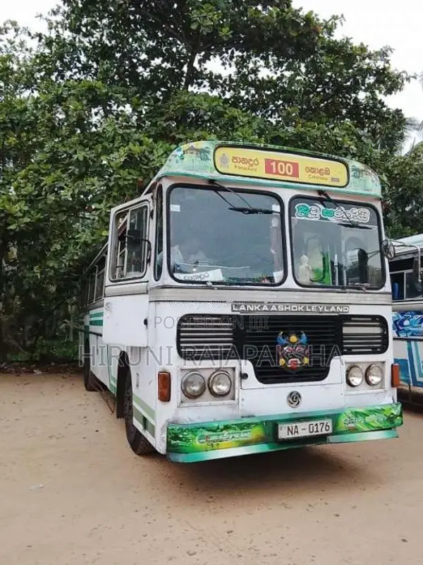 Ashok-Leyland Viking 2005 Bus (Used)