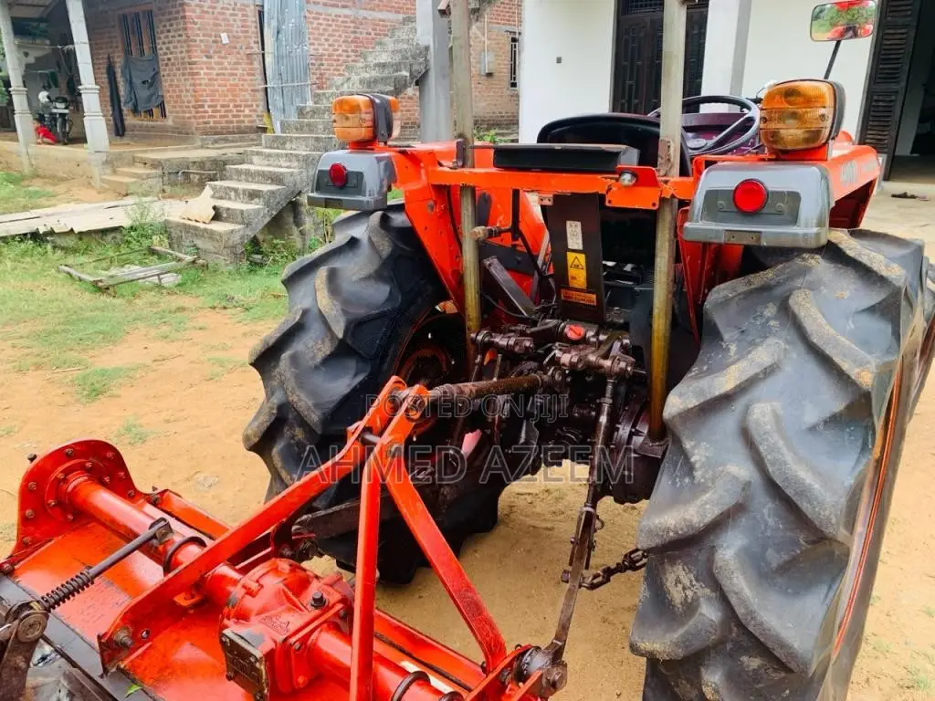 Kubota L4508 2023 Tractor (Used)