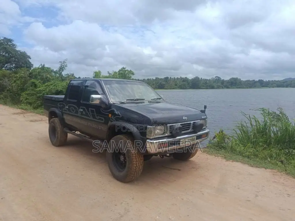 Nissan D21 1992 Pickup (Used)