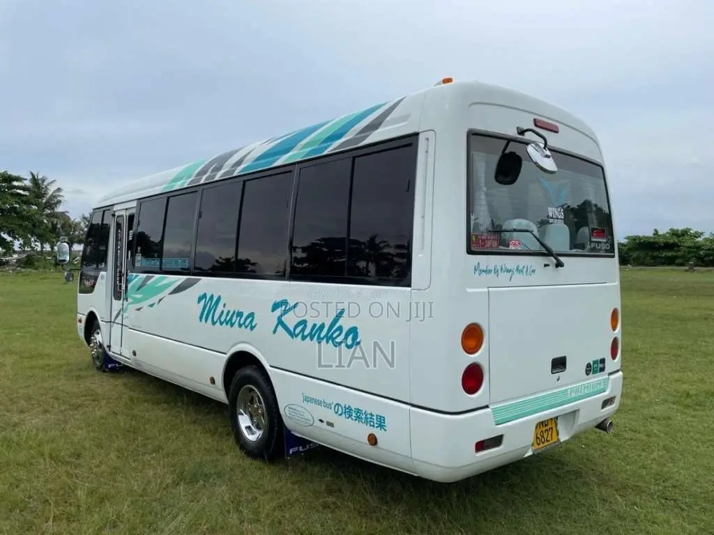Mitsubishi Fuso 2012 Bus (Used)