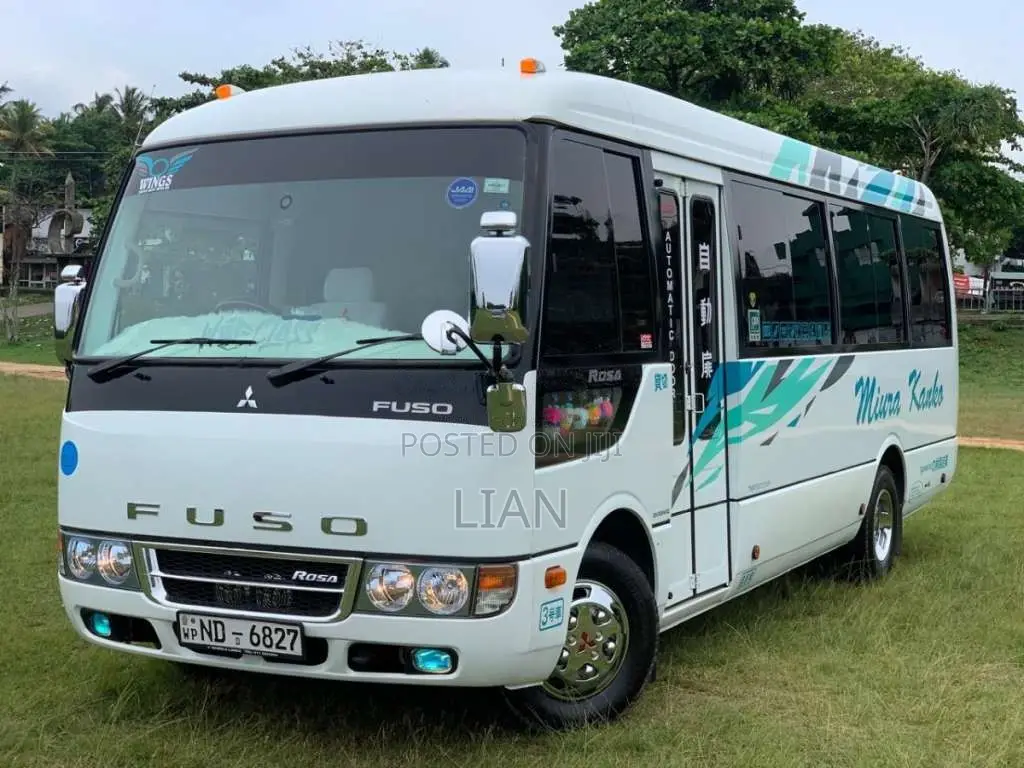 Mitsubishi Fuso 2012 Bus (Used)