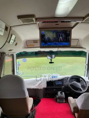Mitsubishi Fuso 2012 Bus (Used)