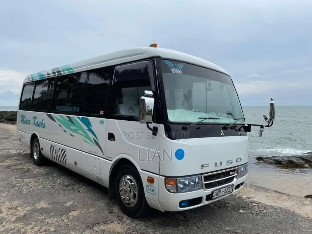 Mitsubishi Fuso 2012 Bus (Used)