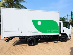 Isuzu ELF 2018 Lorry (Used)