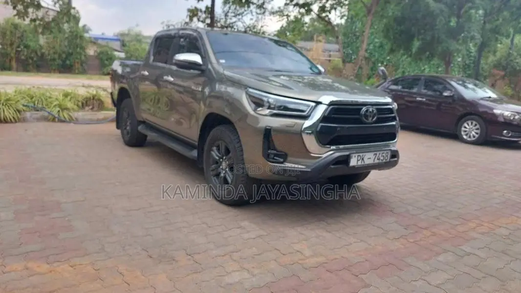Toyota Hilux 2023 Pickup (Used)