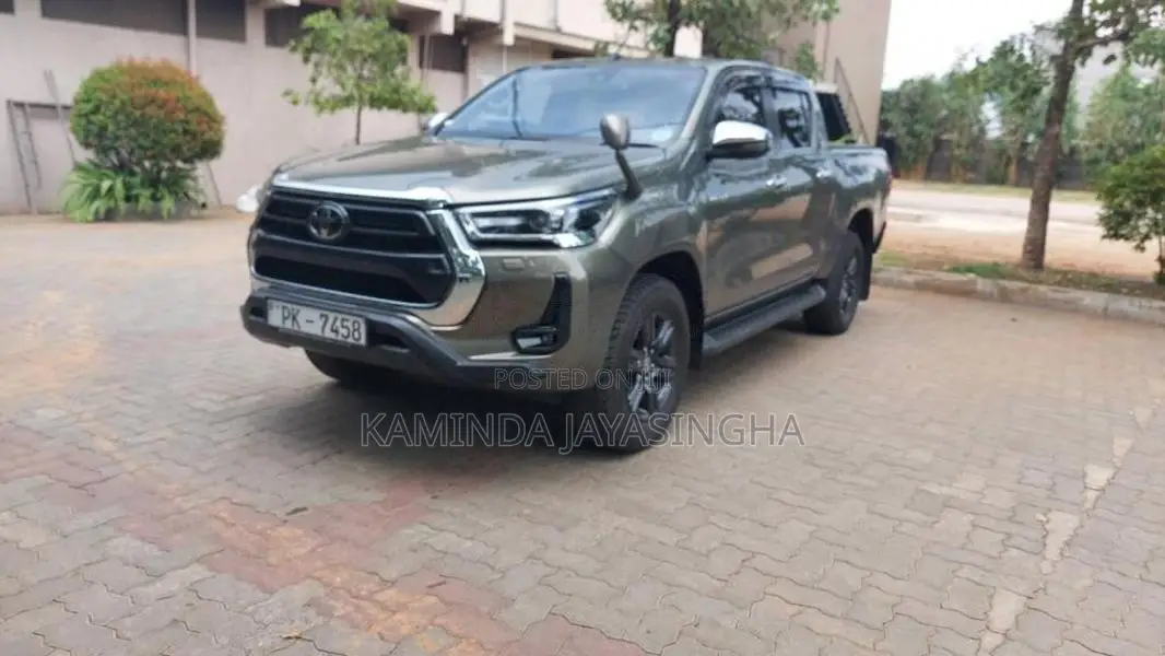 Toyota Hilux 2023 Pickup (Used)