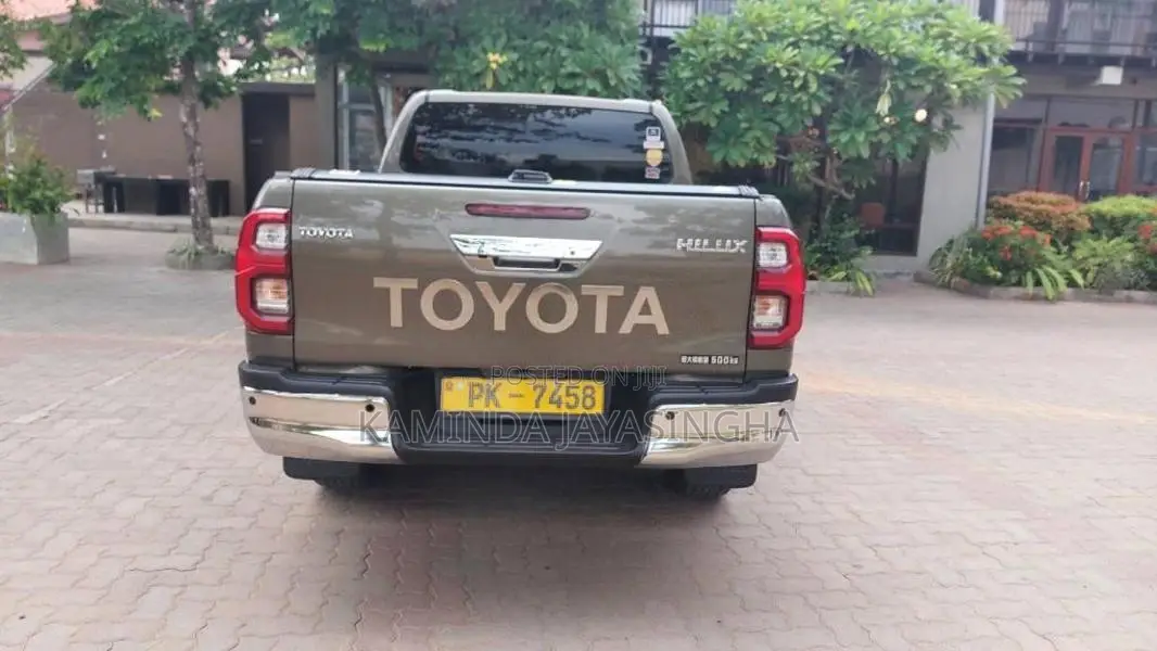 Toyota Hilux 2023 Pickup (Used)