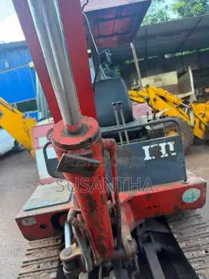 IHI Excavator 2012 Heavy-Duty (Used)