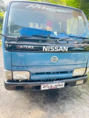 Nissan Atlas 1992 Crew Cab (Used)